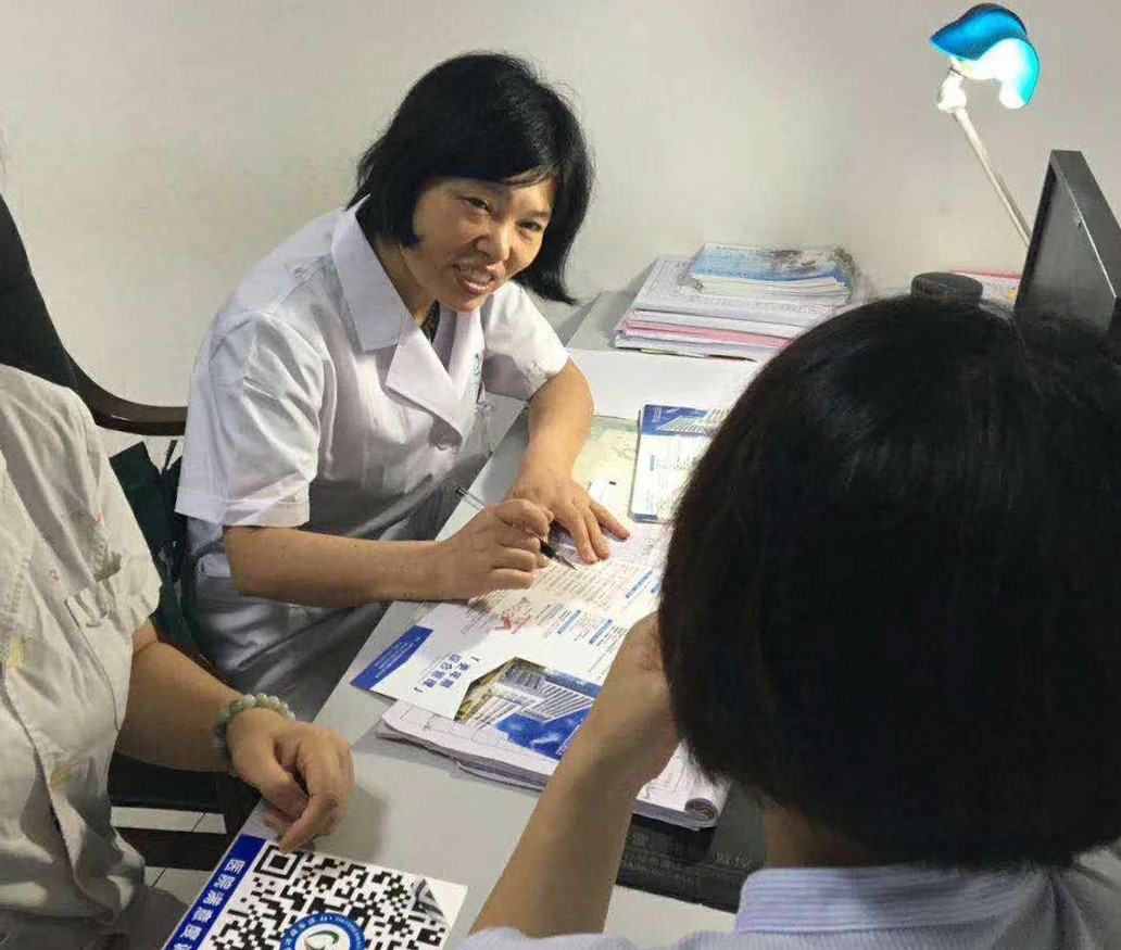 专家义诊及授课 (4).jpg